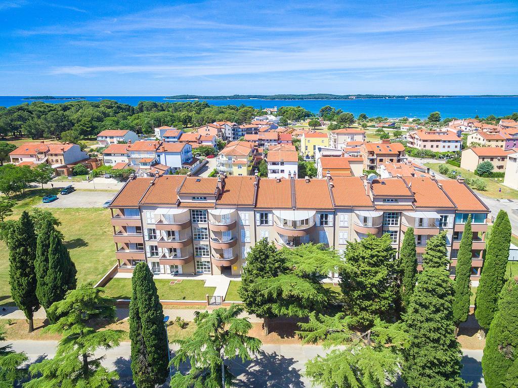 Adriatic Apartments Fazana Bagian luar foto