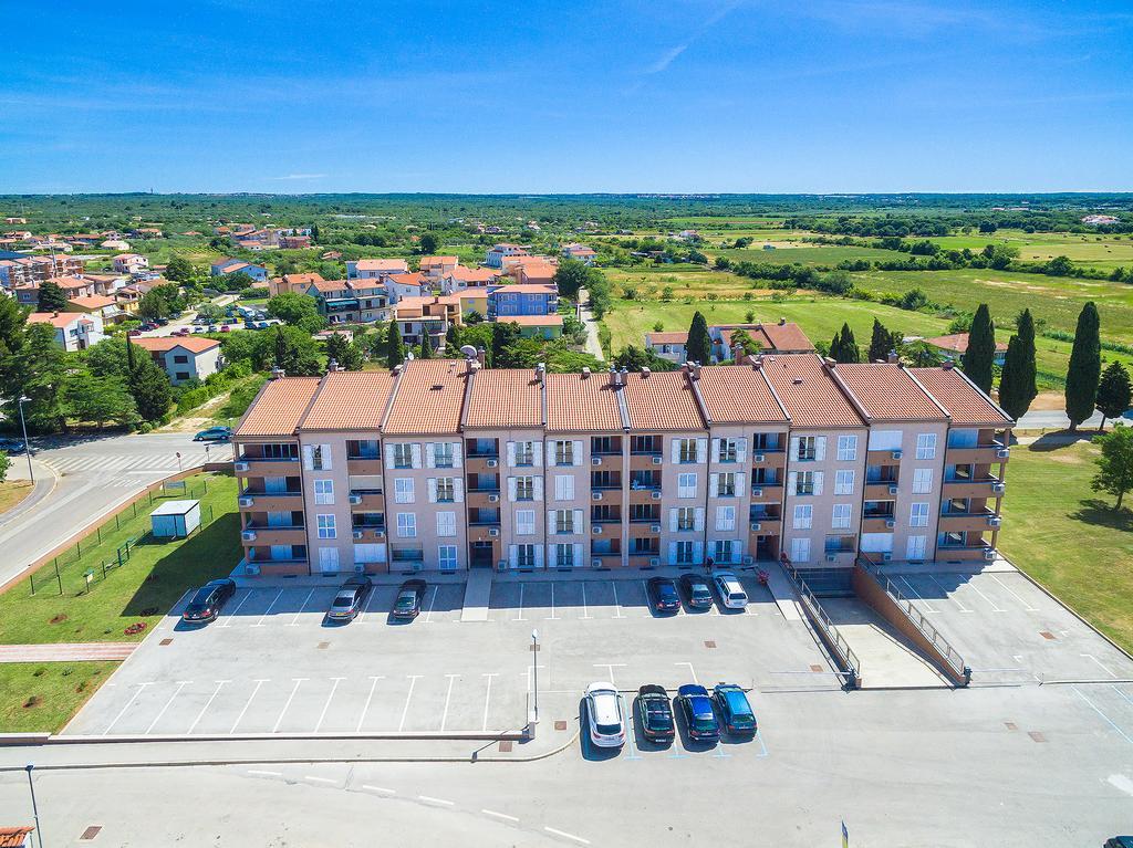 Adriatic Apartments Fazana Bagian luar foto