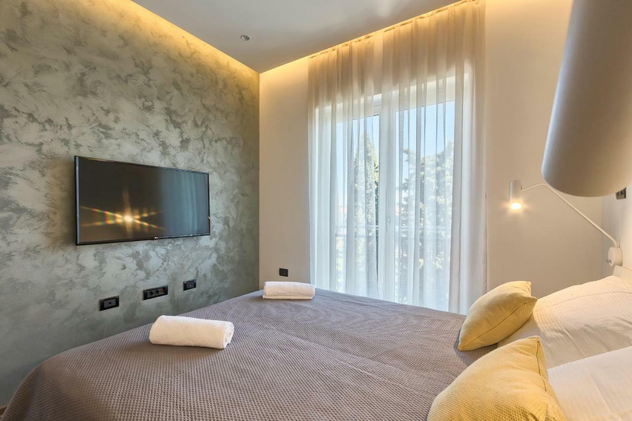 Adriatic Apartments Fazana Bagian luar foto